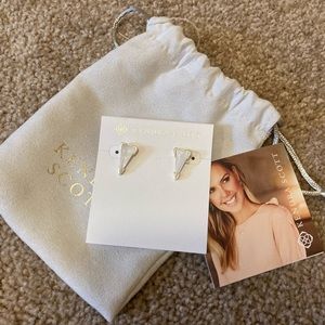 Kendra Scott Carla Earrings